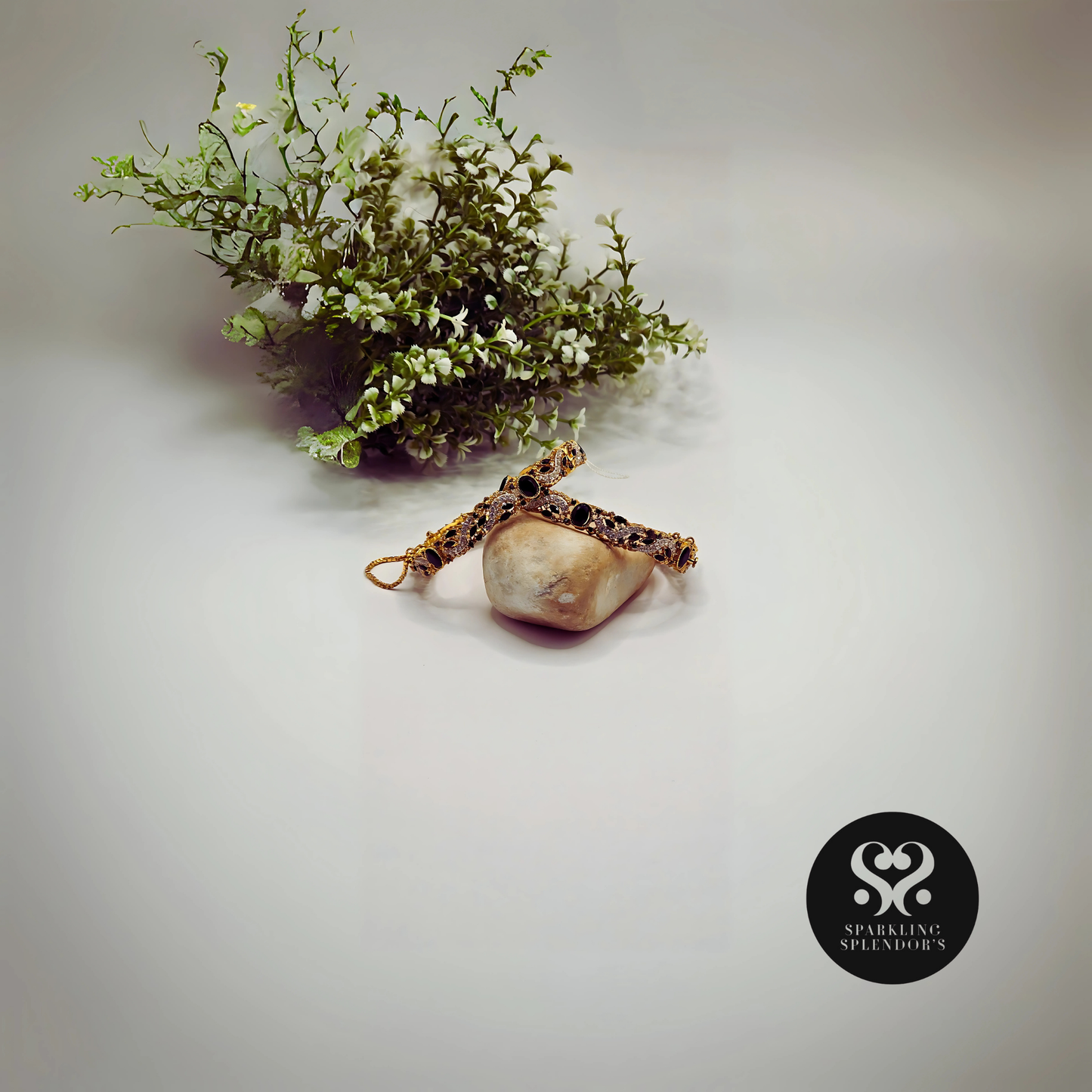 Elegant Royal Touch Kada Pair