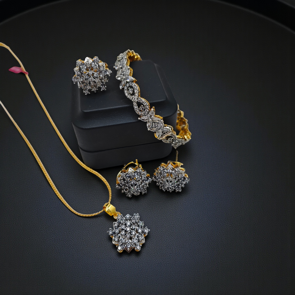 Luxury Gold-Plated Crystal Diamond Cut Jewelry Set