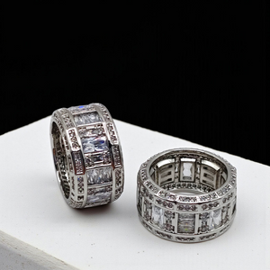 "Eternity Luxe Baguette Band – Bold Statement Ring"