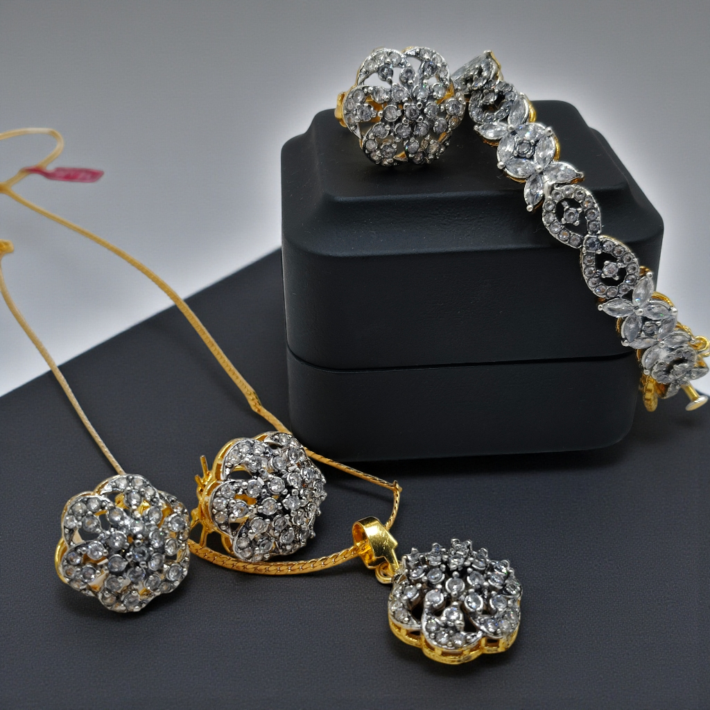 Luxury Gold-Plated Crystal Diamond Cut Jewelry Set