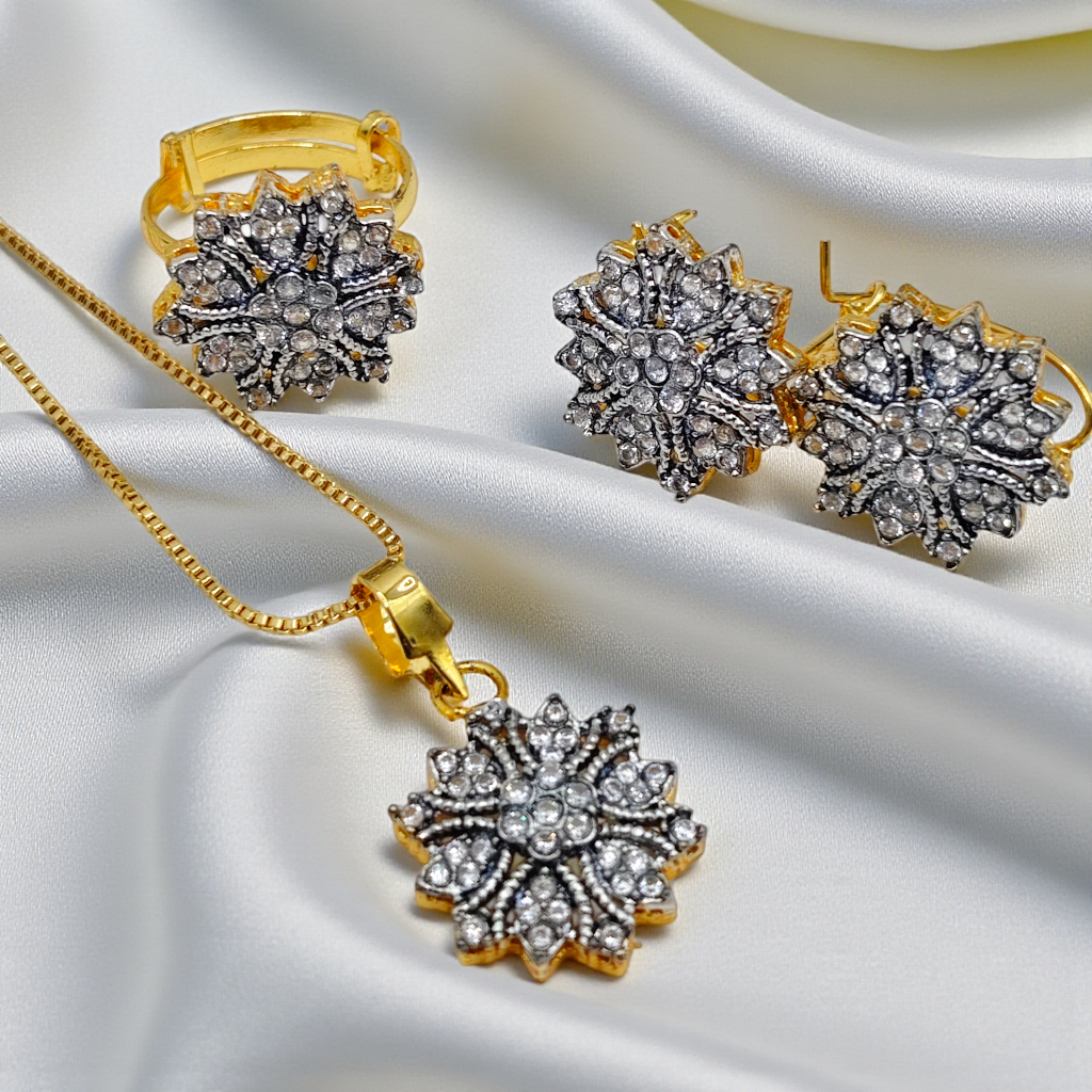 Vintage Snowflake Crystal Jewelry Set – Gold-Plated Necklace, Earrings & Ring