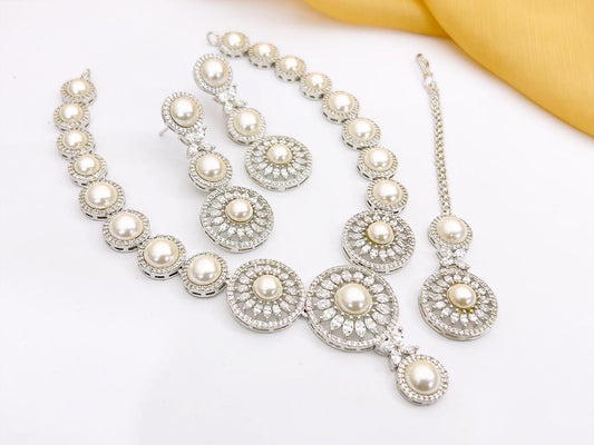 Elegant Pearl Crystal Jewelry Set