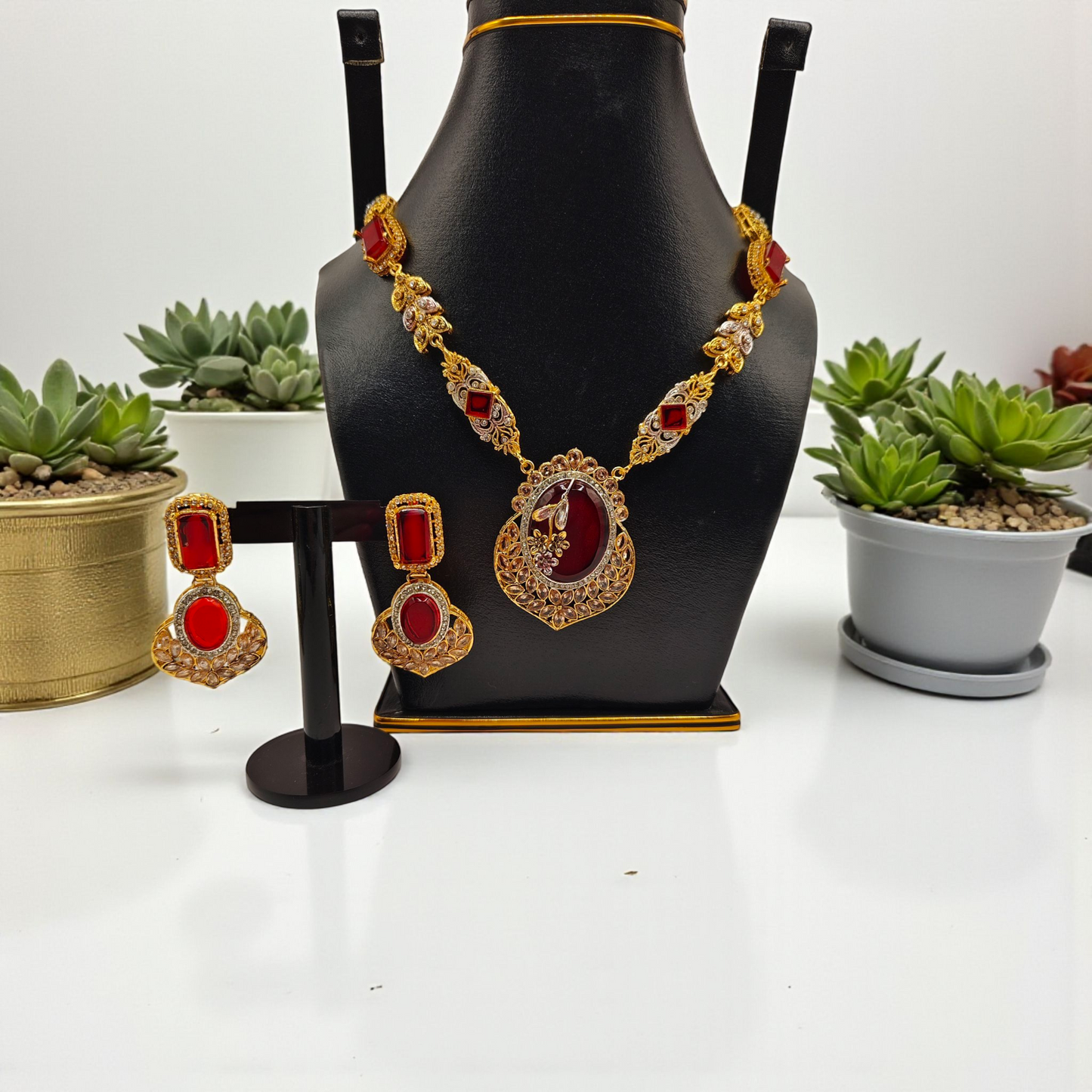 ✨ Traditional Stone & Pearl Malla Set – Necklace with Earrings