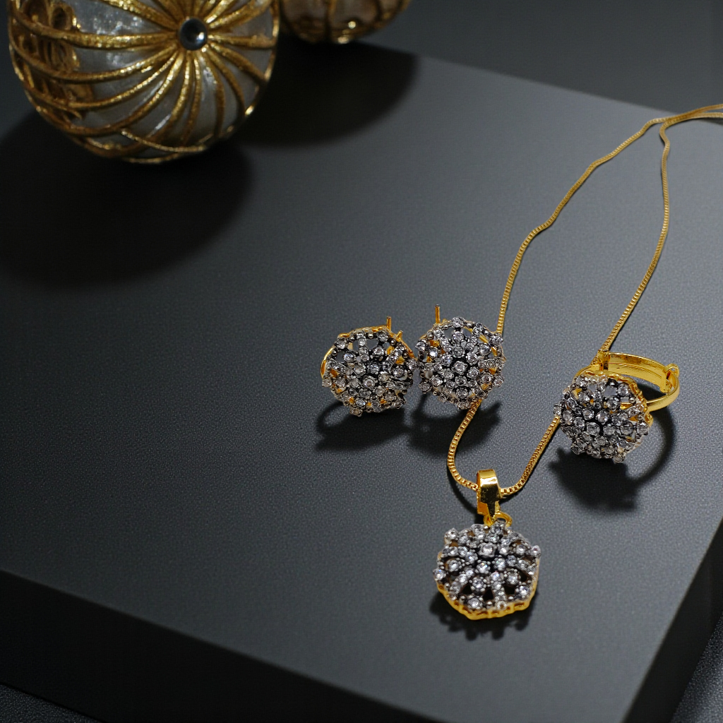 Vintage Snowflake Crystal Jewelry Set – Gold-Plated Necklace, Earrings & Ring