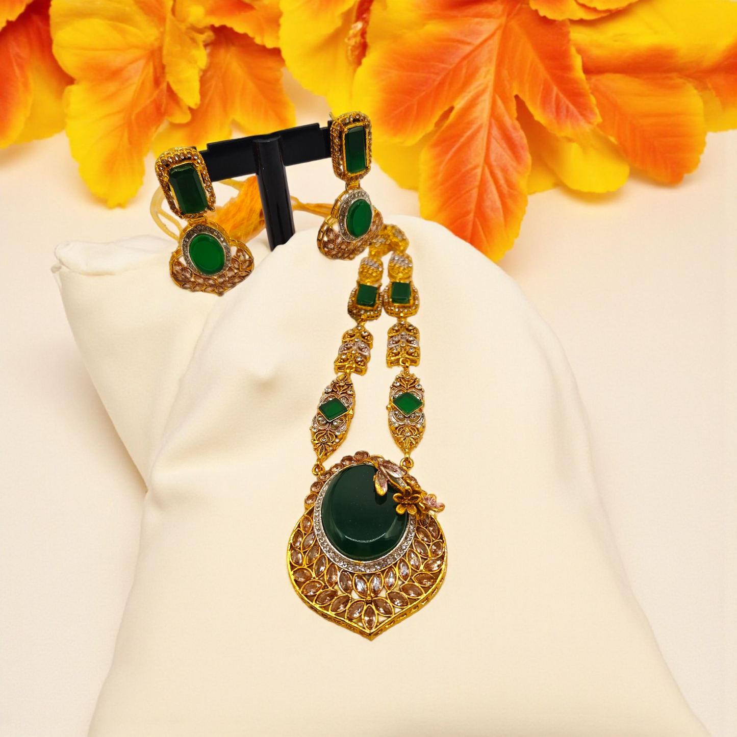 ✨ Traditional Stone & Pearl Malla Set – Necklace with Earrings