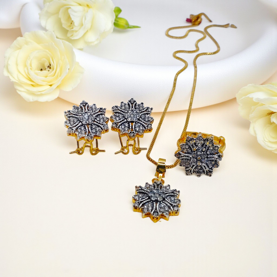 Noor Bloom Pendent – Sparkling Floral Radiance