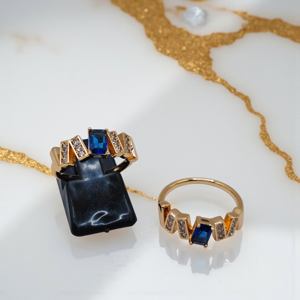 Geometric Elegance Gemstone Ring