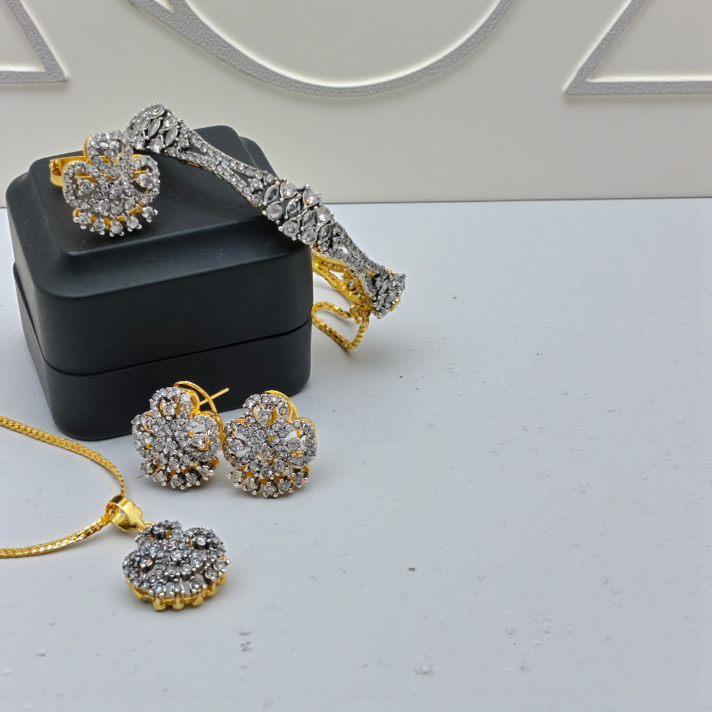 Luxury Gold-Plated Crystal Diamond Cut Jewelry Set
