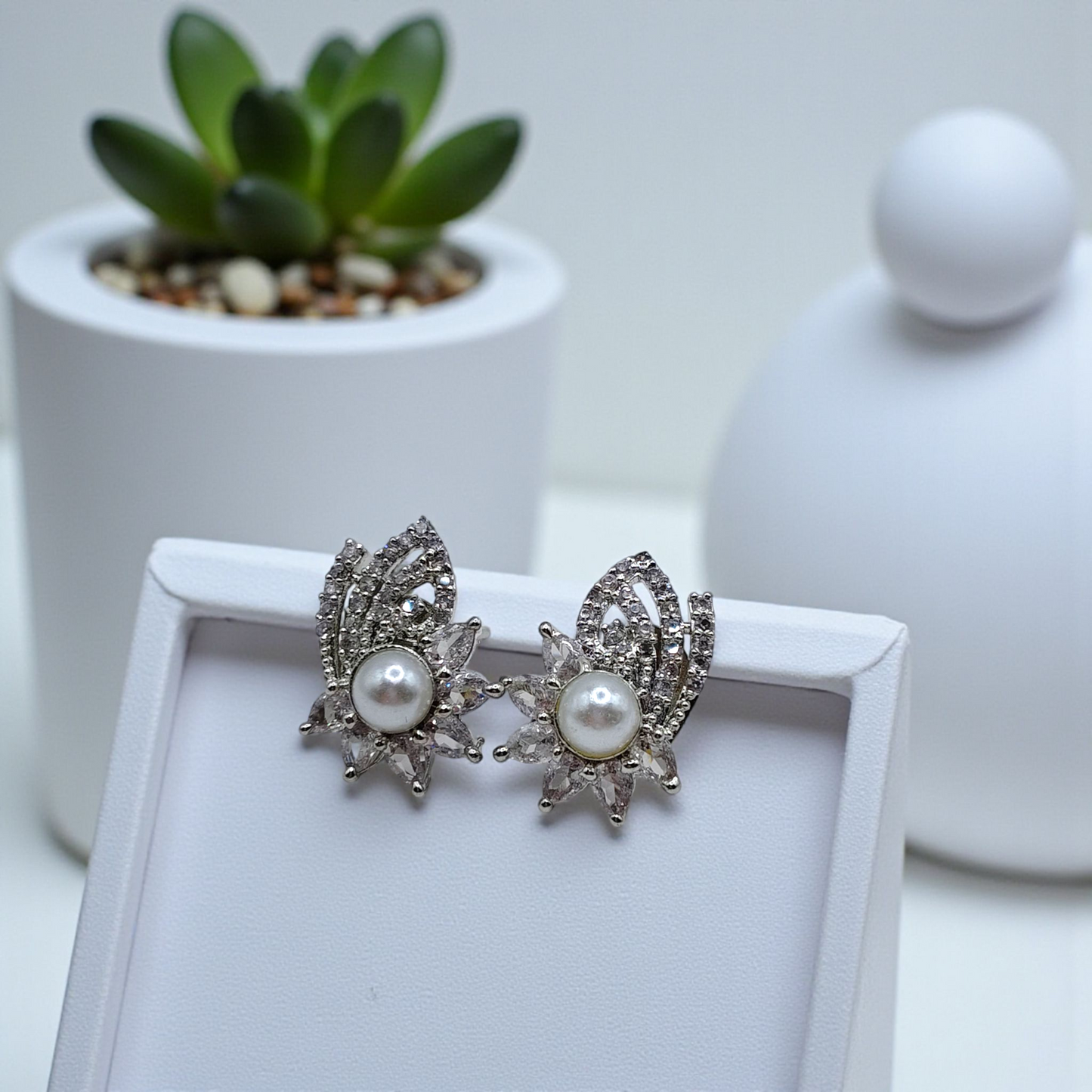 Elegant Pearl & Leaf Crystal Stud Earrings