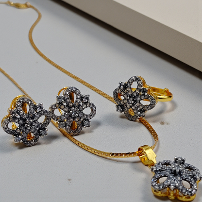Vintage Snowflake Crystal Jewelry Set – Gold-Plated Necklace, Earrings & Ring