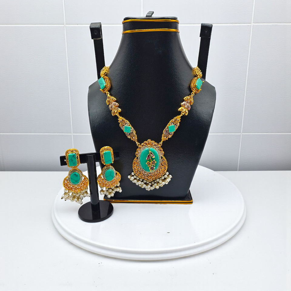 Traditional Stone & Pearl Mala